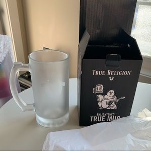 1️⃣9️⃣ BRAND NEW! Still in box NEVER USED True Religion mugs.